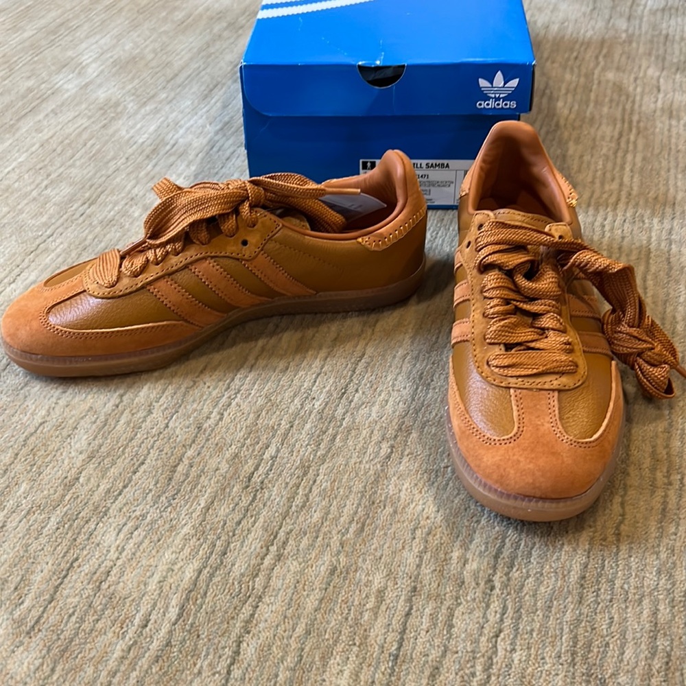 Brand NWT adidas Jonah hill samba sneakers. Unisex. Size 7 mens.